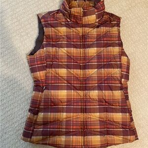 Patagonia W's Down With It Vest Style #28395 size M, Headlands Plaid: Goji Berry